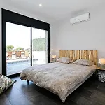 Esperanza Villa *